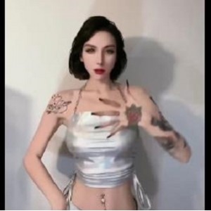 推特高管老婆绿M剪辑17V1.6G优质私藏