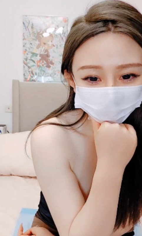 推特彤彤宝贝1V诱惑1.3G太会玩