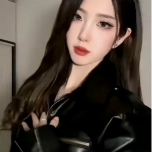 微博Luka私拍77部5.5G火辣展示