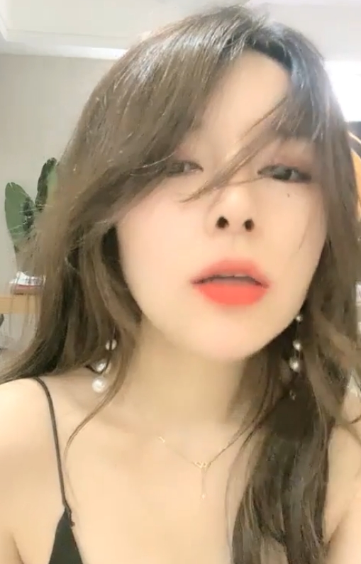 小雅29部撩人合集34.8G推特展示珍藏版