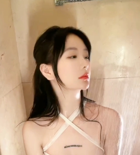 秀人网谢小蒽28g限定合集她的秘密被发现了