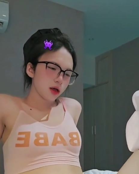 推特点藏cdsellykat伪娘TS1部183MB优质