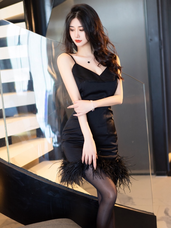 阿姣秀人网私藏版56G合集69V太顶了