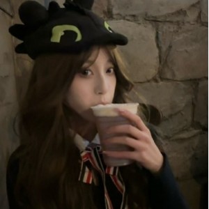 赵思珊31部野外实录1.54G推特展示