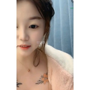 手机自拍可可baby童颜大罩杯合集5.88G优质粉嫩