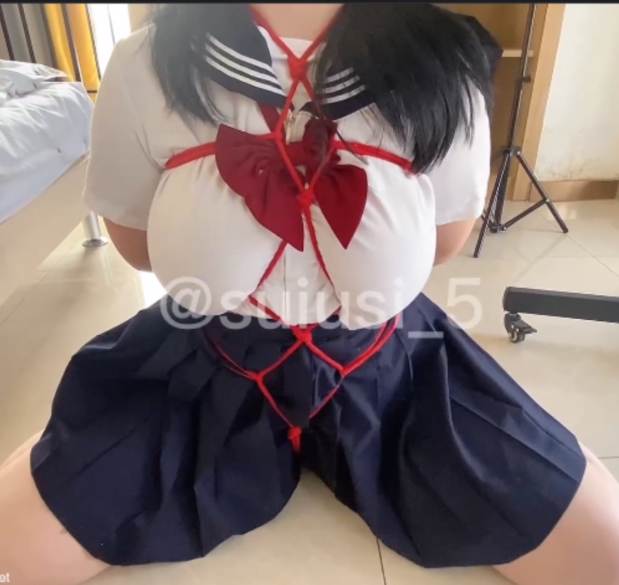 诱人推特山峰福利姬suiusi365部19.2G太顶了
