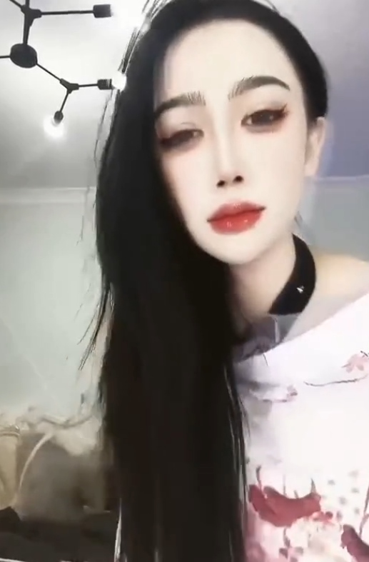 李大嘴抖音热舞诱惑5部251MB超撩人