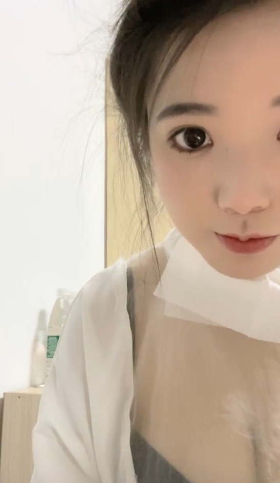 50.4G大二妹妹宿舍直播30部好水灵