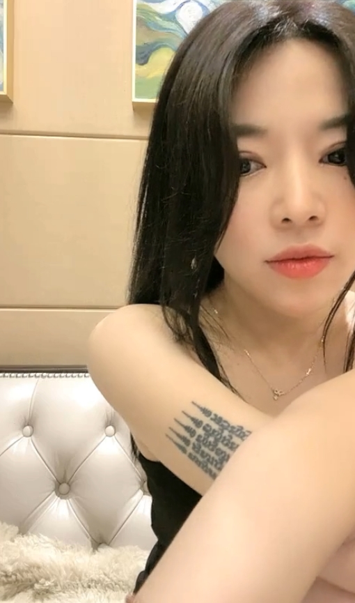 10.2G艺术小雅网红私密直播合集超诱人