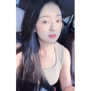 超爽收cang+du家泄密反差妻子女大12.3G8V