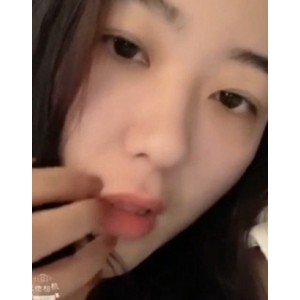 1.5G陕西夏儿私密视频一部优质展示优质身材