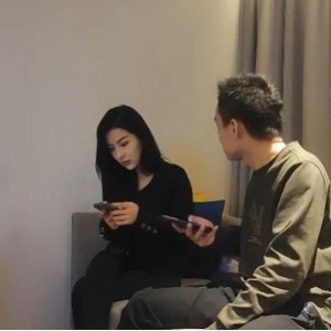 优质御姐嫌恶怒斥探花小哥卑躬屈膝视频1V649M