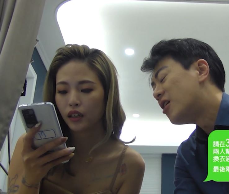 1.03GB坏坏作品佳丽放浪女神与暖男24小时秘密互动实录太辣眼