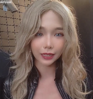 OnlyFans精致嫩妹minichu私藏85V福利19.2G蜜桃初熟