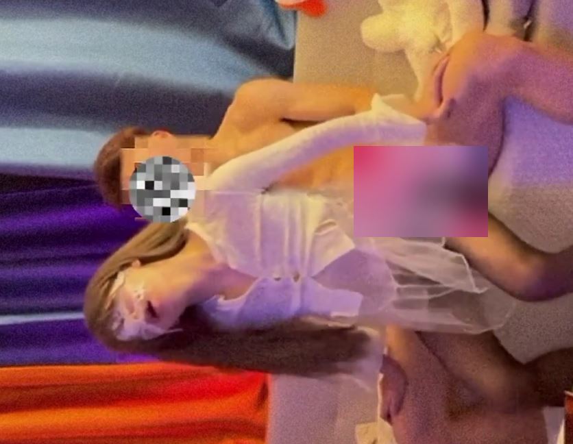 网盘奶油小妖TS伪娘爱情实录1V919MB体育生哥哥好猛